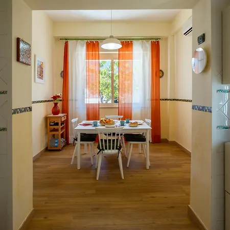 Yasmine צ'יניזי